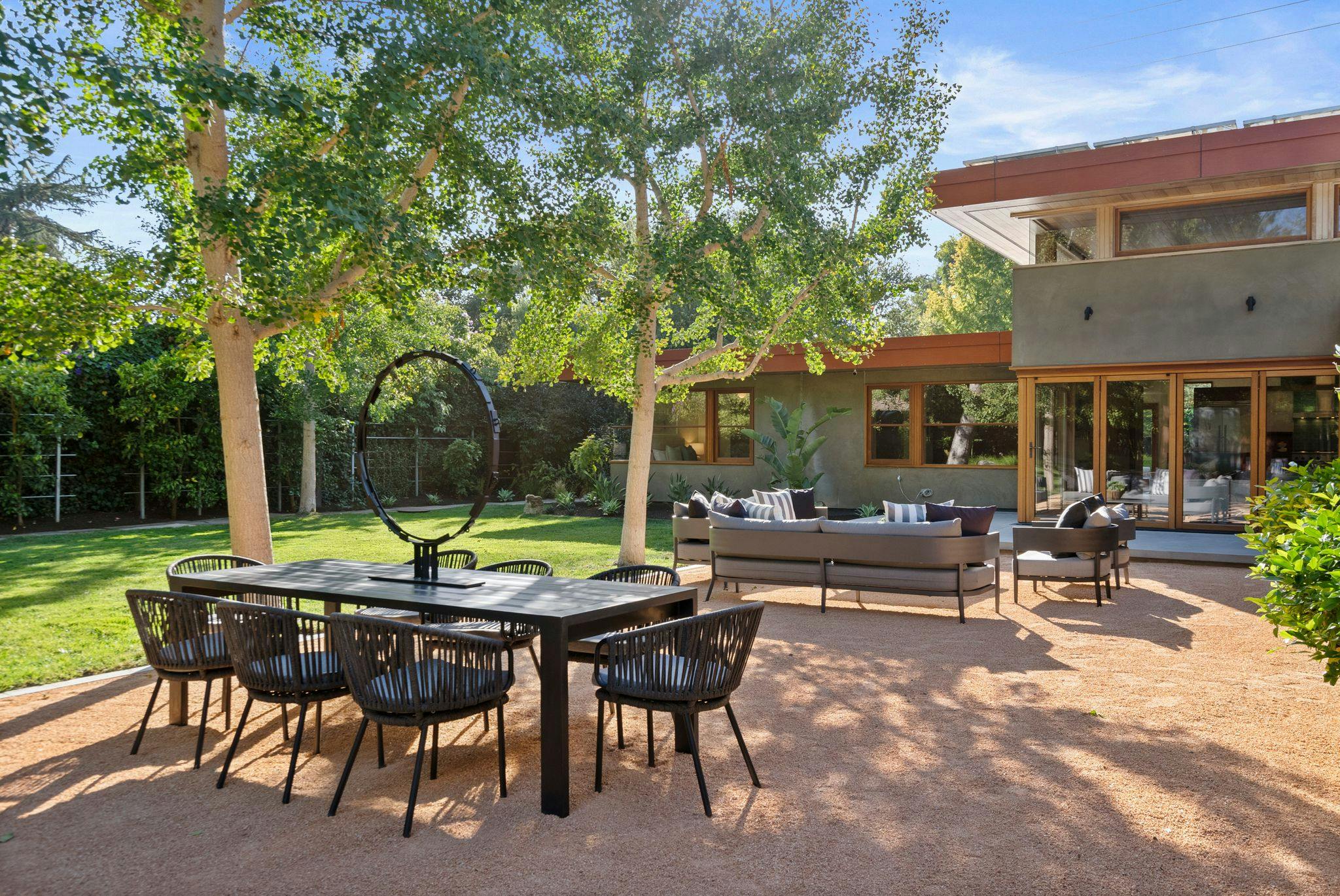 Meridith-Baer-Home-Home-Staging-California-Luxury-Homes-Ringwood-Transitional-Outdoor